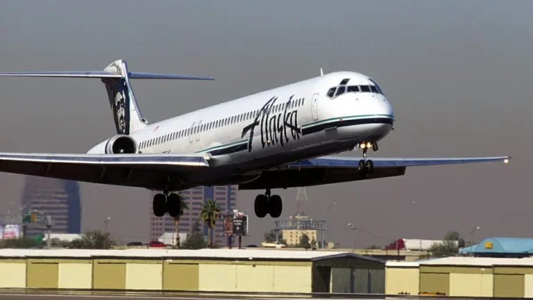 McDonnell Douglas MD-80